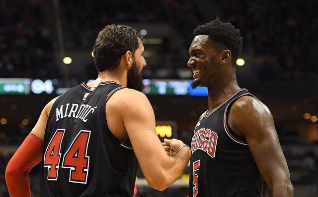 对阵公牛火箭阵容不变！伊森继续缺阵，硬仗实力堪忧，乌度卡押宝双塔战术背水一战