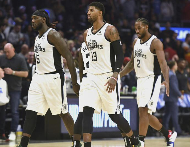 [中超]7中门框 山东泰山、武汉三镇联手创纪录