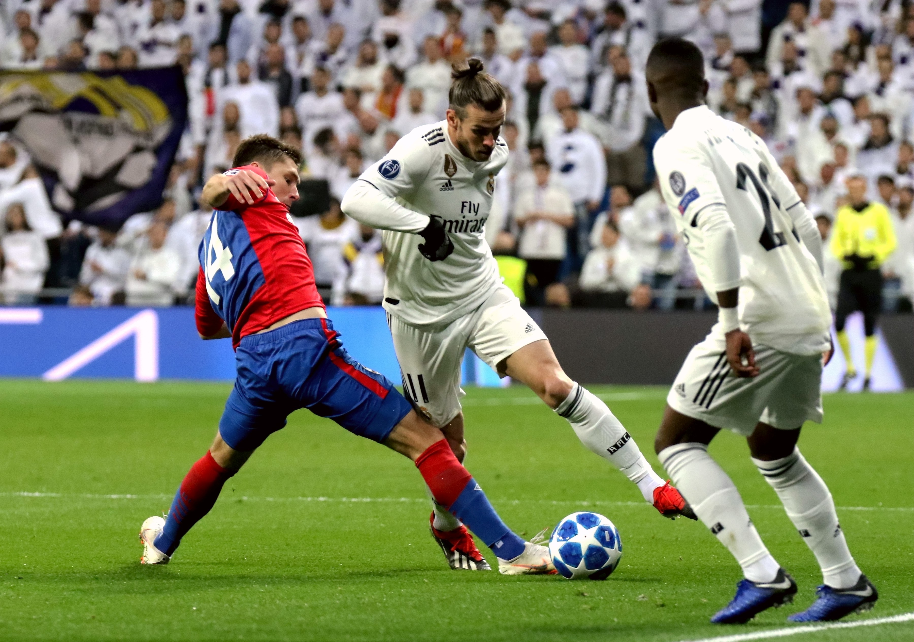 约老师低位进攻封神！能否称得上现役第一？