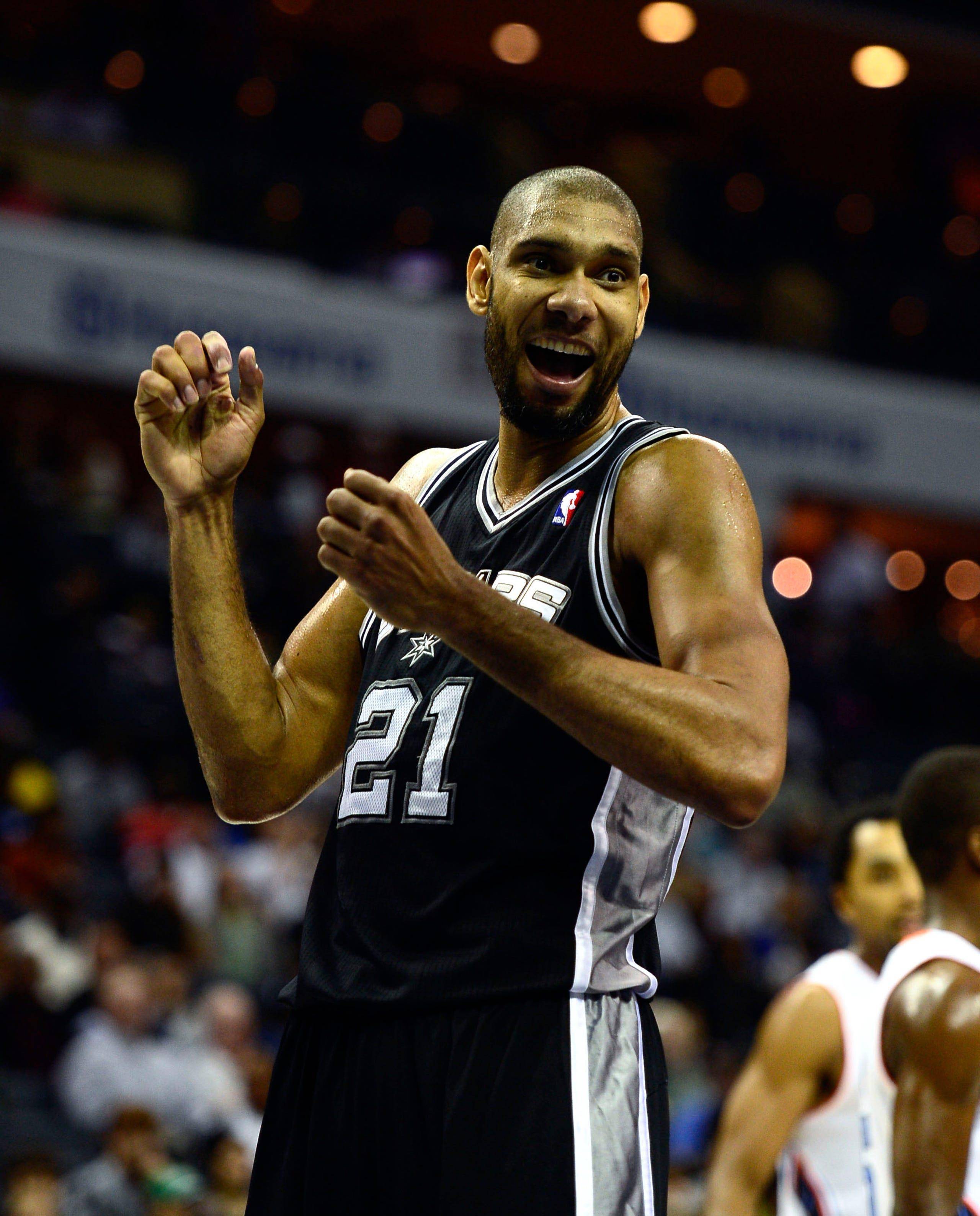 复出就见效！赵继伟砍下24+7，3名队友被激活，莫兰德不再消极